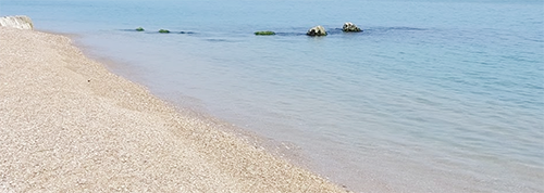 spiaggia dei ciottoli teramo
