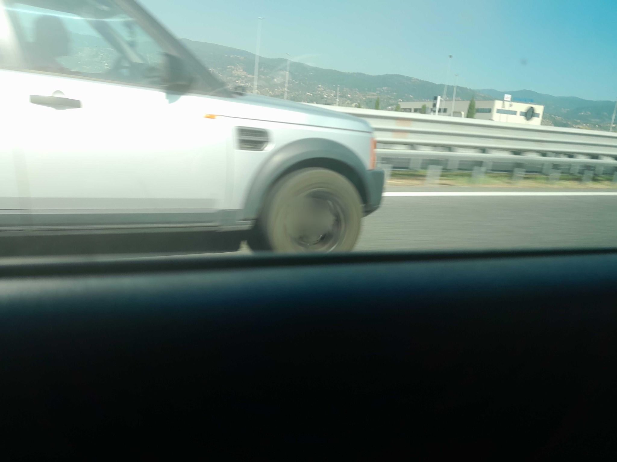 Parcheggio Interspar Montalto Uffugo - vista strada